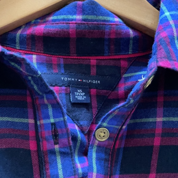 Tommy Hilfiger top - Picture 3 of 3